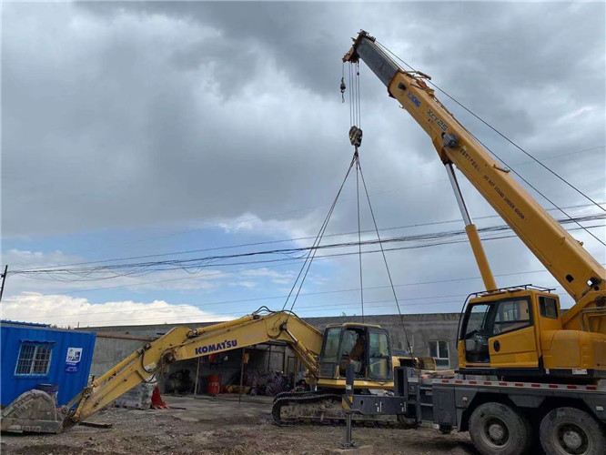 下城区25吨吊车的工作半径是多少？