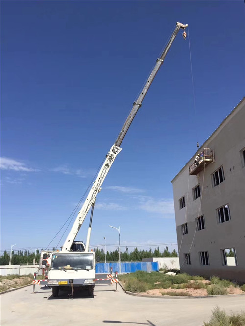 下城区“轻装强干”—— 吊车的 “轻量化臂架” 技术